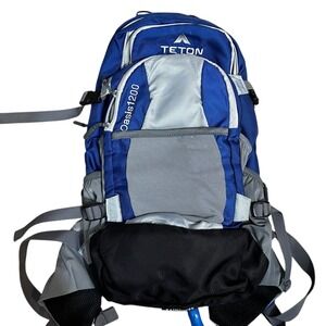 Teton Sports Oasis 1200 Hydration Backpack Blue Gray Pack with Water Bladder